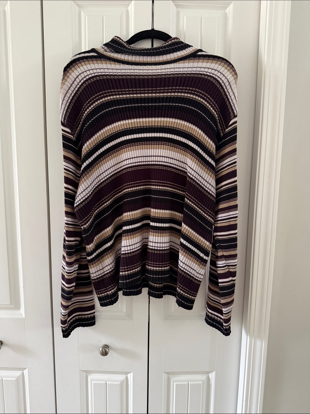 Vintage Striped Knit Sweater 🤎